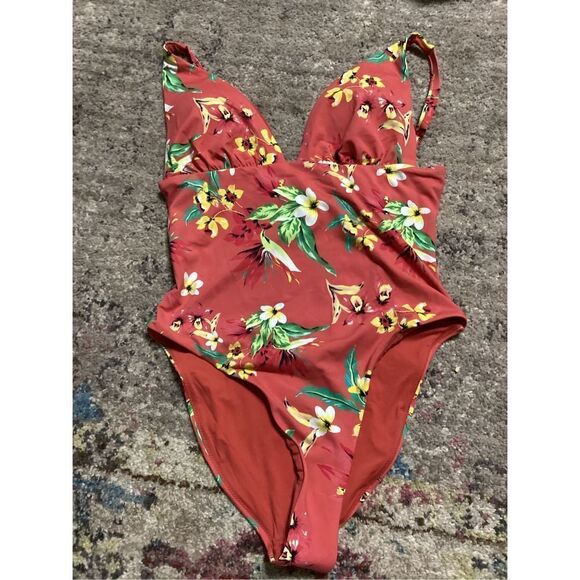 New. Aqua coral floral swimsuit. Retails $98 - Picture 7 of 8